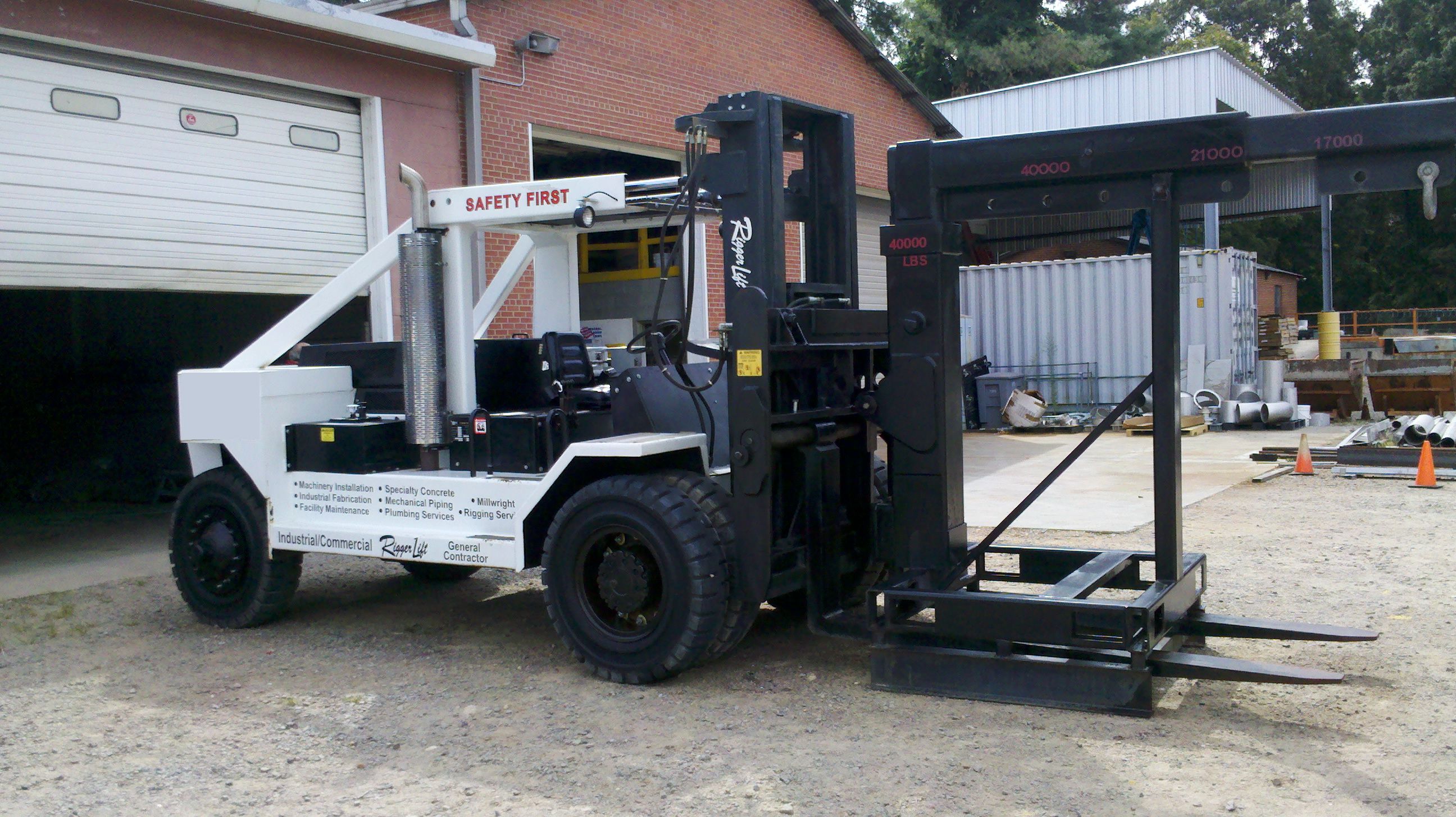 40 000lbs Riggers Lift Forklift For Sale Call 616 200 4308affordable Machinery