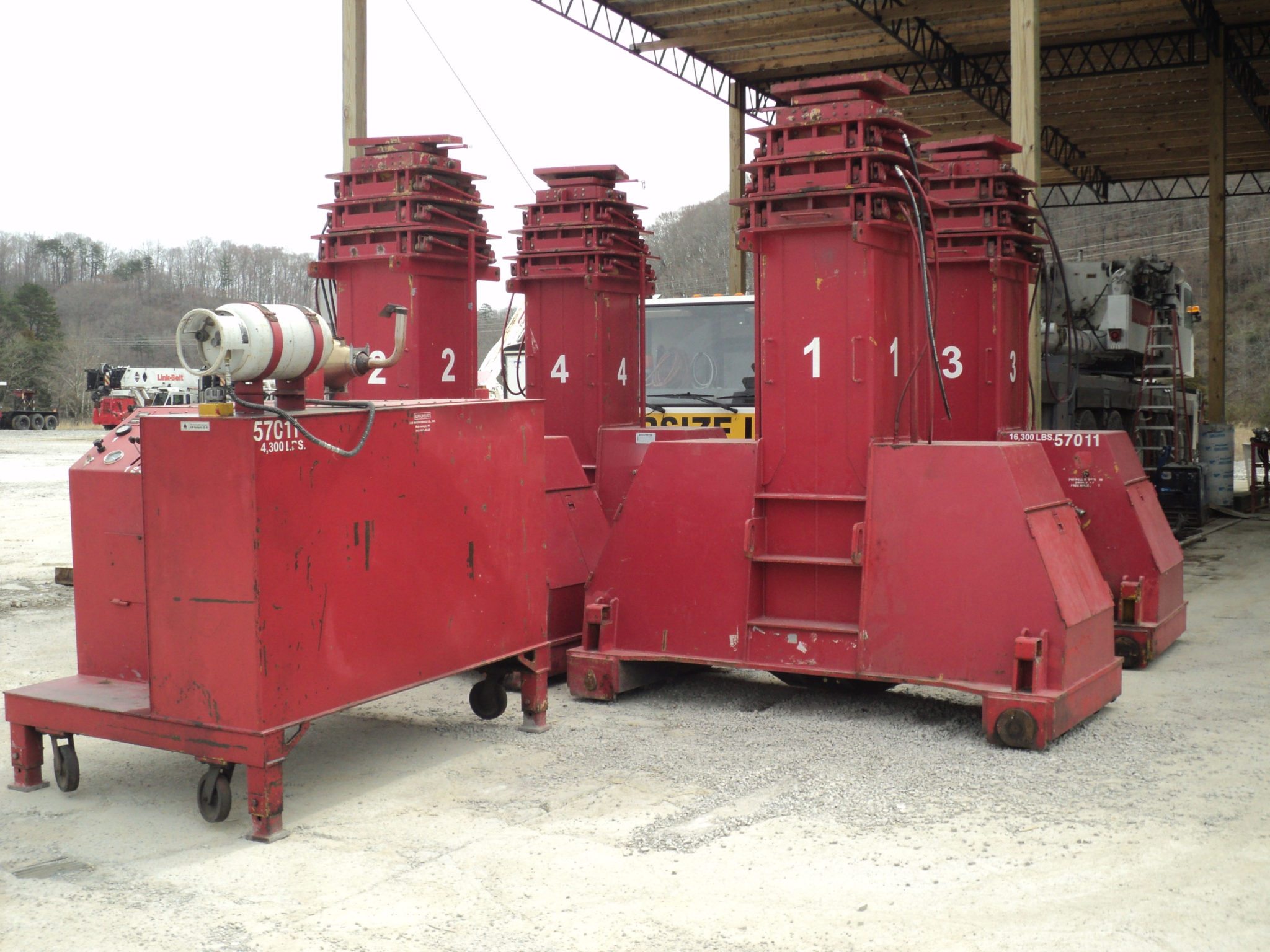 600 Ton Capacity J & R LiftNLock Hydraulic Gantry System For Sale