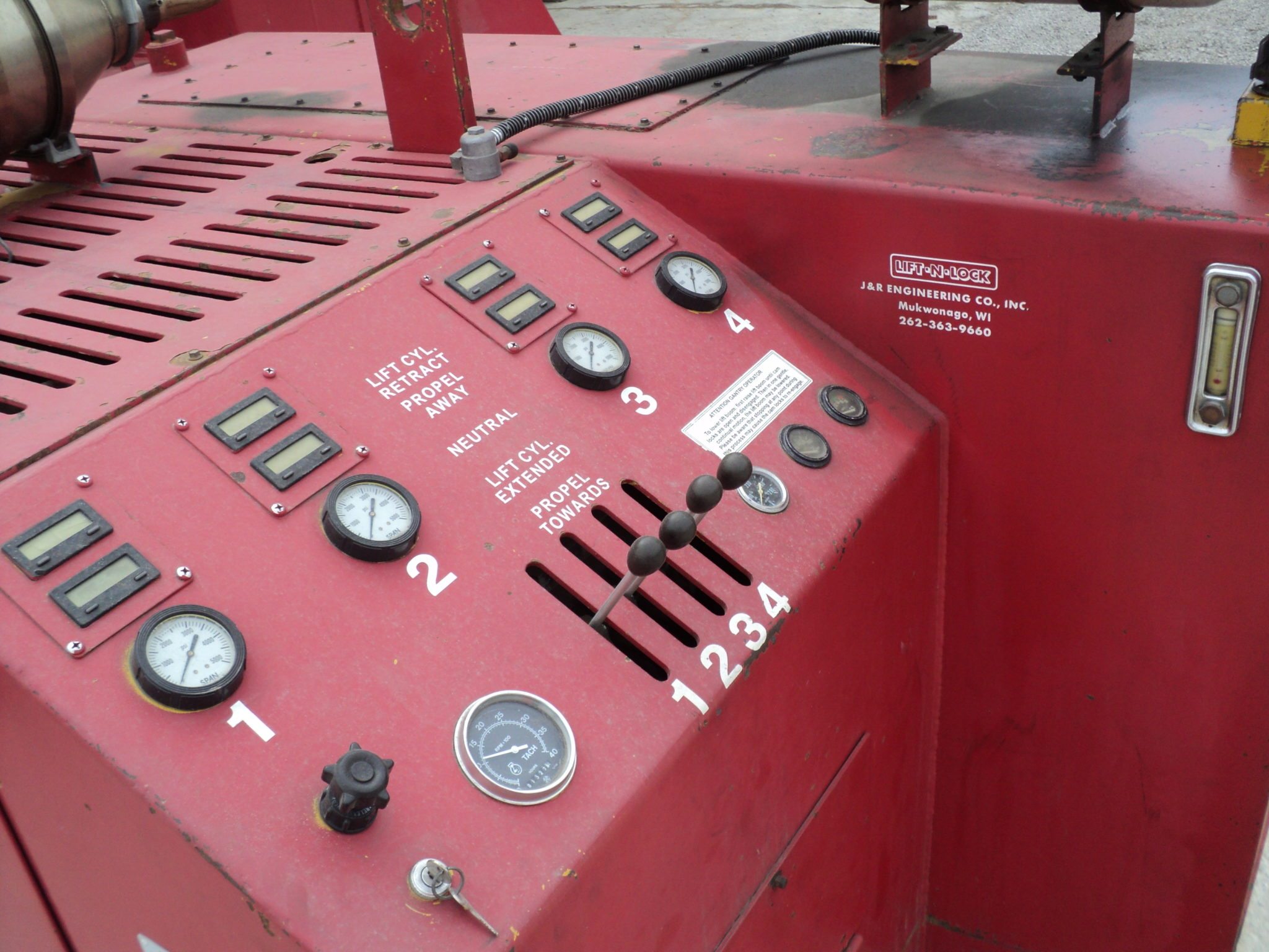 600 Ton Capacity J & R LiftNLock Hydraulic Gantry System For Sale