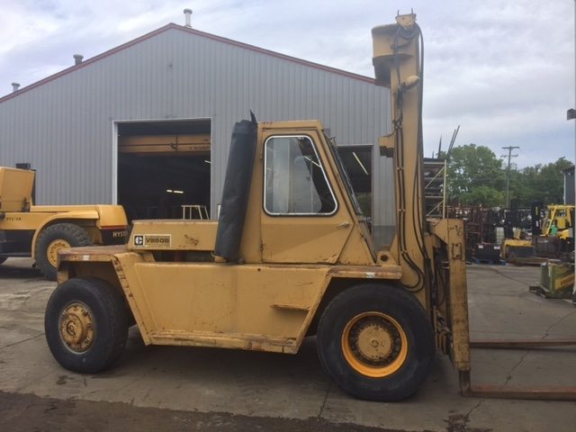 25,000lb. Capacity Cat Air-Tired Forklift For Sale 12.5 Ton | Call 616 ...