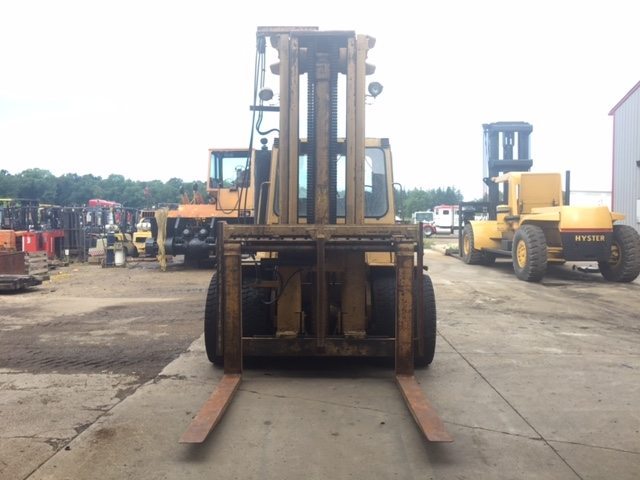 25,000lb. Capacity Cat Air-Tired Forklift For Sale 12.5 Ton | Call 616 ...